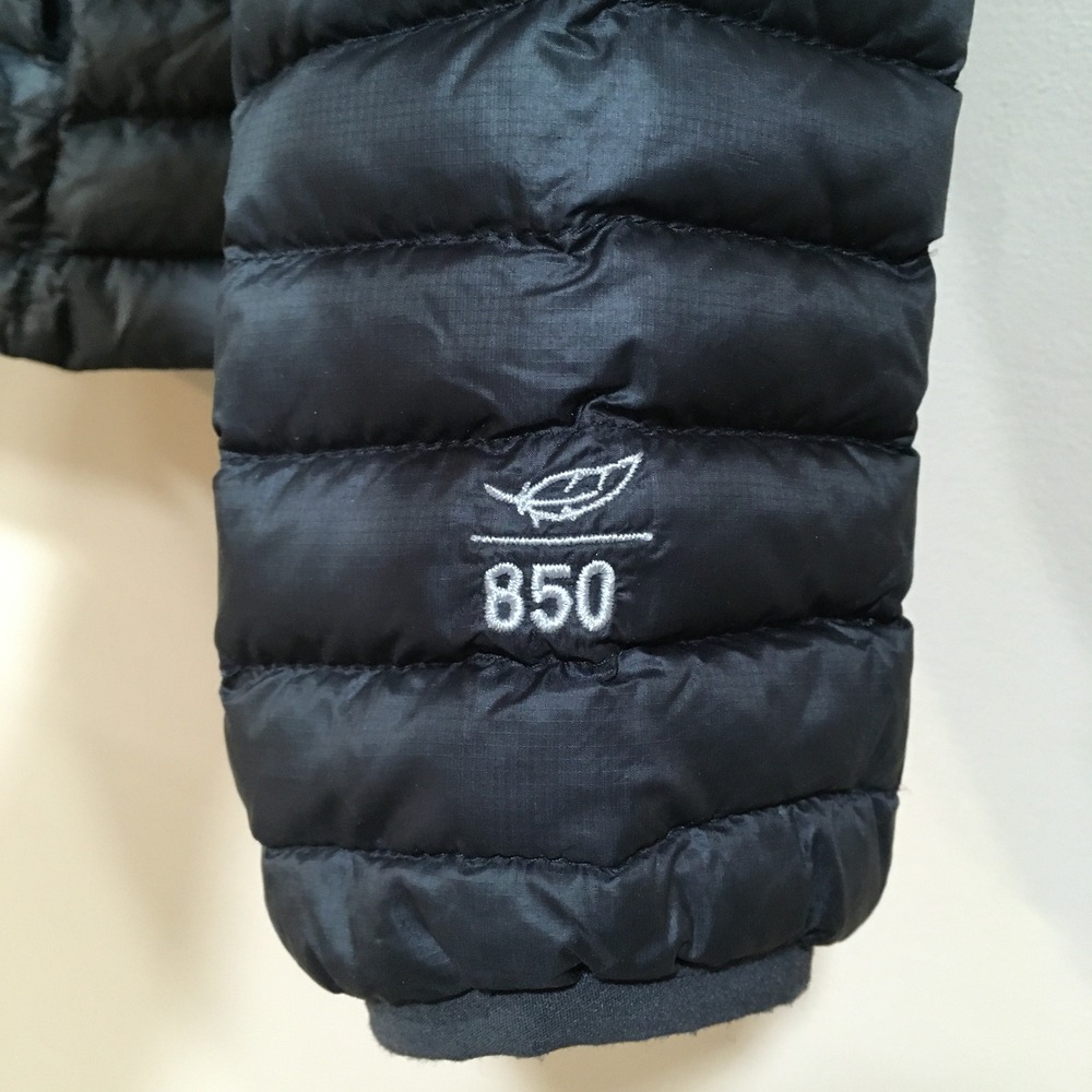 LL Bean Ultralight 850 Down Hooded Puffer Jacket Womens XS Black Outdoor Quilted - Picture 2 of 14